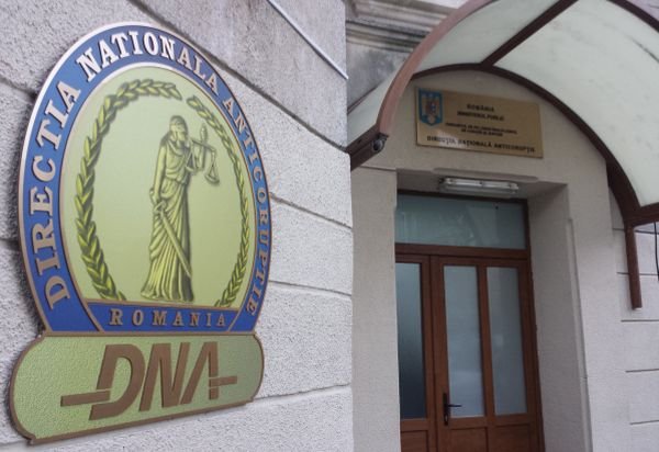DNA: Fostul director Unifarm, urmărit penal pentru abuz în serviciu