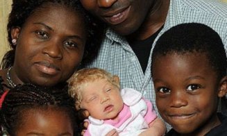 PARADOXAL. Doi părinți nigerieni au adus pe lume o fetiță blondă. Cum s-a întâmplat asta