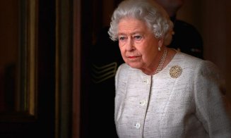 Regina Elisabeta își serbează ziua de naștere de două ori pe an. De ce face asta