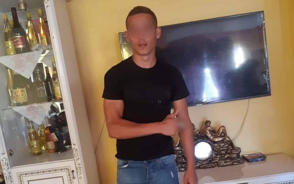 Tânăr de 17 ani, găsit mort în pat. Era acasă cu două surori mai mici, părinţii erau la muncă