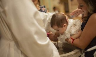Preotul acuzat de moartea bebelușului la botez, găsit nevinovat. Reacția familiei
