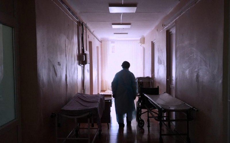 Spital COVID, distrus de bombardamente. Un pacient a făcut infarct când a auzit explozia