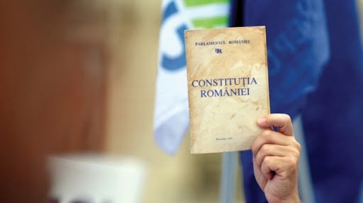 8 decembrie, Ziua Contituției României