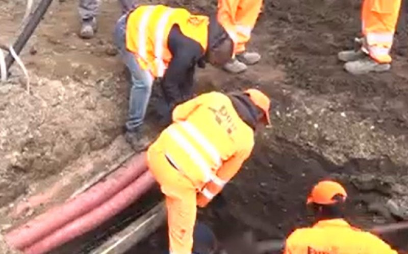 Un sarcofag de copil din epoca romană a fost găsit sub un Bulevard din România. Cât valoarează comoara