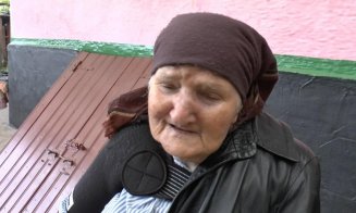 Bătrână torturată de fiul ei care ar fi lovit-o cu pumnii și picioarele. Motivul este extrem