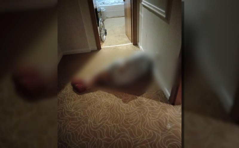 Bătrâni, torturați în aziluri! Mărturia unei femei care și-a pierdut mama: "Făcuse deja găuri în piele. Urla din toate puterile"