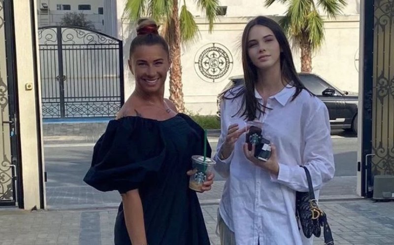 Fiica Anei Maria Prodan, geste obscene. Tânăra a fost văzută într-un club de fițe din Româna