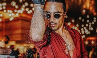 Cine este Salt Bae, de fapt. Bărbatul a fost sărac, are 13 copii și este încă burlac