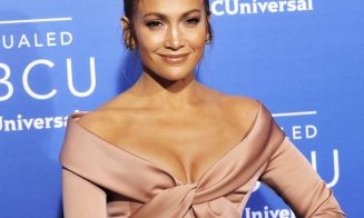 Bijuterii purtate de Jennifer Lopez, licitate în România. Prețul pornește de la 100 de euro