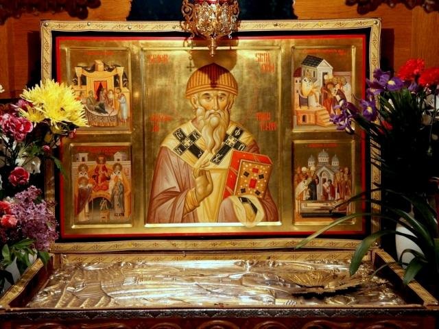 Calendar ortodox 12 decembrie. Sărbătoare cu cruce neagră