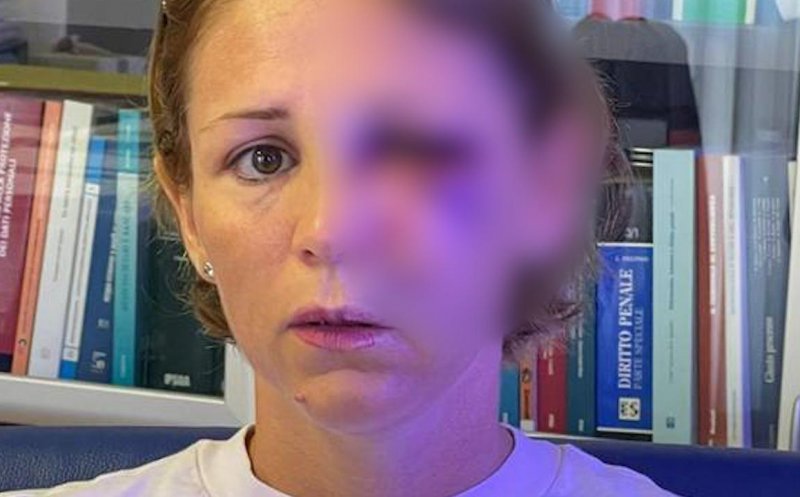 O româncă a fost bătută într-un supermarket din Italia, de către un necunoscut. Nimeni n-a ajutat-o