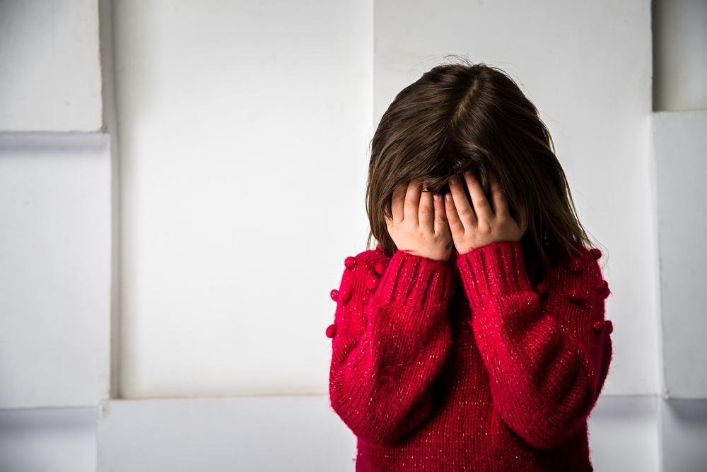 O fetiţă de nouă ani a fost ucisă de un preot în timp ce o abuza SEXUAL. Nu era prima dată...