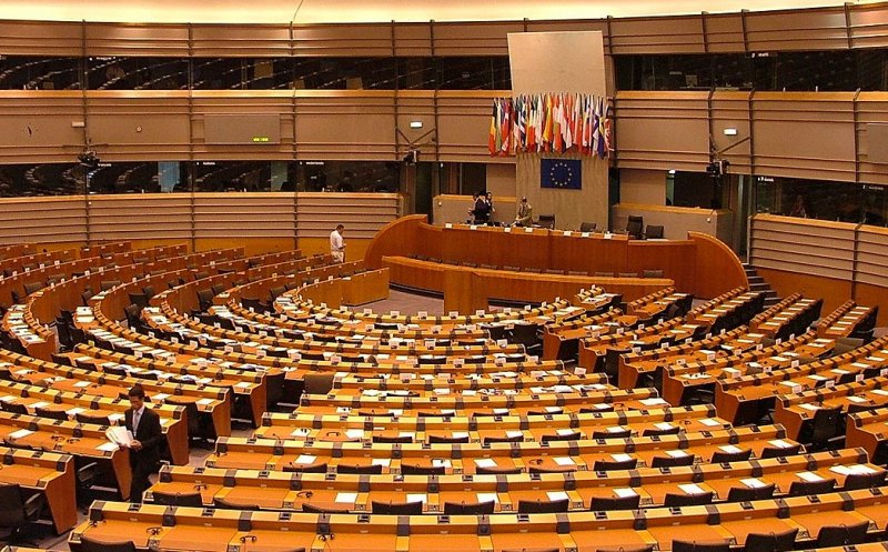 Președintele Klaus Iohannis a semnat decretul pentru convocarea noului Parlament pe 21 decembrie