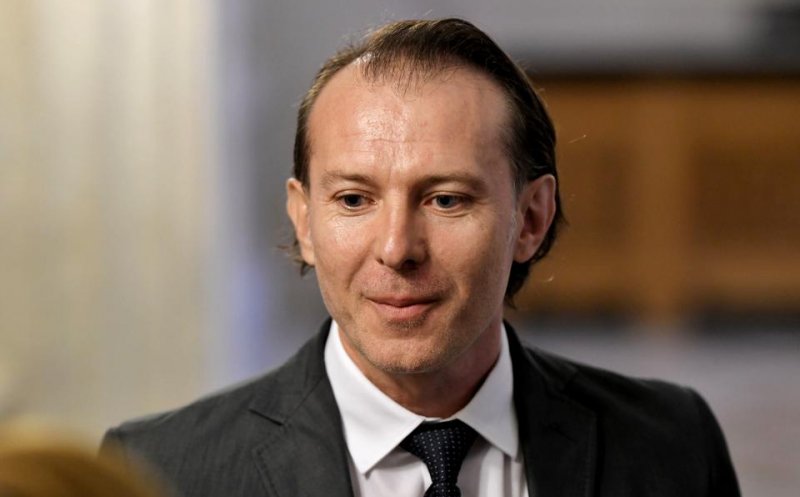 Florin Cîțu, un elev mediocru. A luat 4 la examenul de treaptă și a ratat doi ani la rând admiterea la ASE