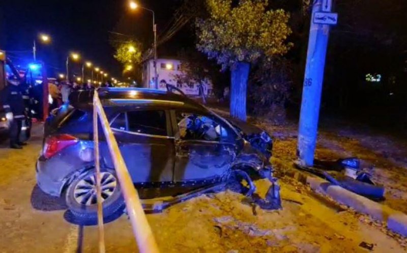 Femeie însărcinată, rănită într-un accident GRAV! Tânăra conducea sub influenţa alcoolului