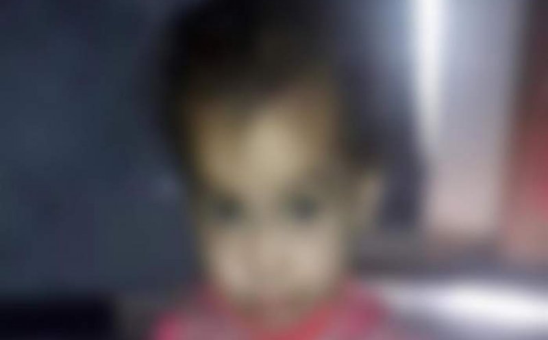 O fetiţă de doi ani a fost omorâtă de verişorii ei de 8, respectiv 13 ani. Cei doi au ascuns-o