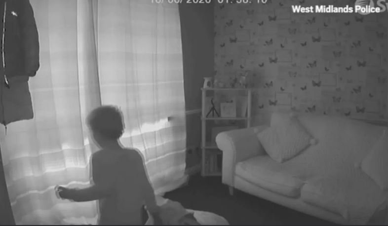 Un copil de șase ani a fost ucis de tatăl său. Ultimele clipe din viața sa au fost filmate:„Nimeni nu mă iubește, nimeni nu mă hrănește”