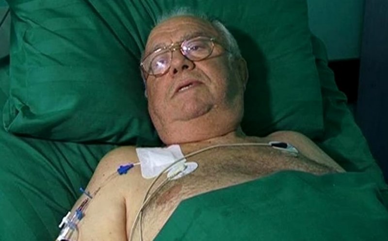 Vestea tristă a dimineții!!! Alexandru Arșinel a fost luat cu ambulanța... din păcate s-a întâmplat la 4 ani de la moartea Stelei Popescu