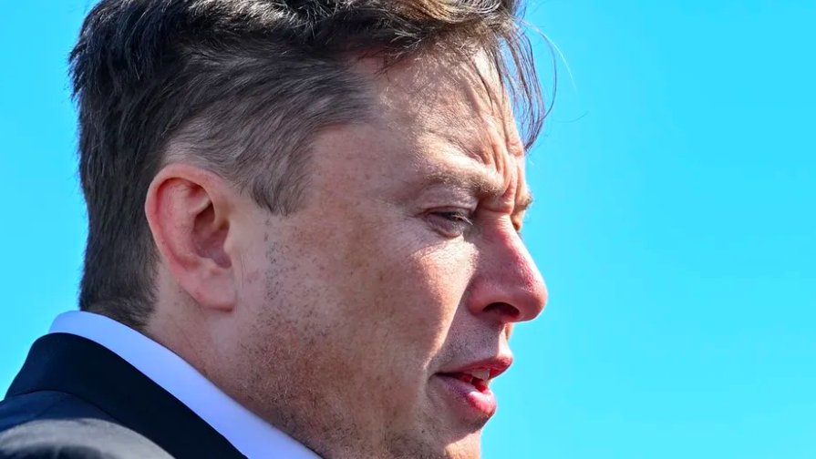 Miliardarul Elon Musk este acuzat de hărțuire sexuală. Ce i-ar fi propus unei stewardese