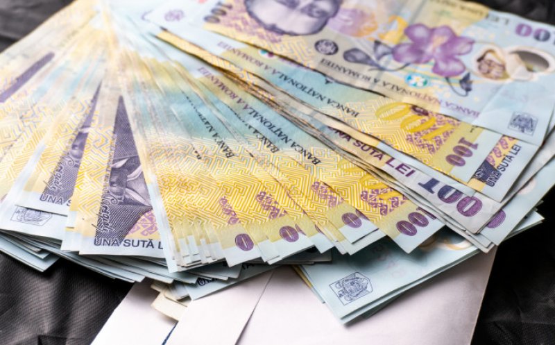 Veste bună pentru români! Cu cât vor crește salariile și pensiile în anul 2023