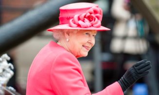 10 Curiozităţi despre Regina Elisabeta a II–a. Putea conduce mașina fără a avea permis