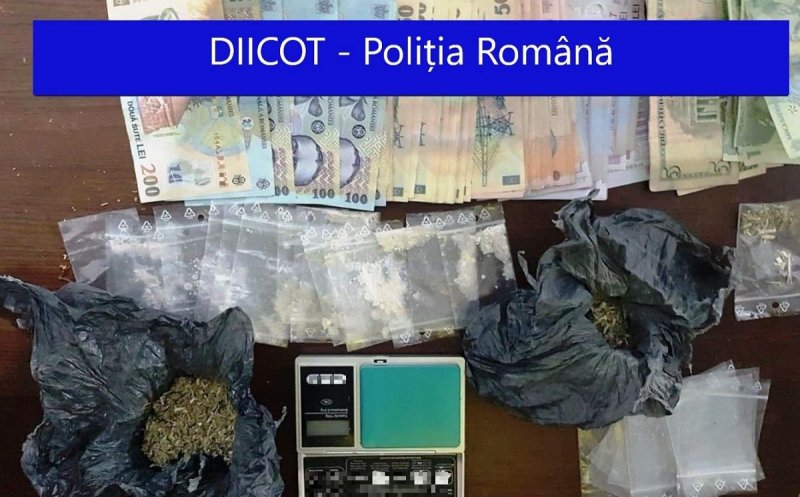 Comercianţi de etnobotanice, arestaţi preventiv. Importau marfă din China şi Olanda