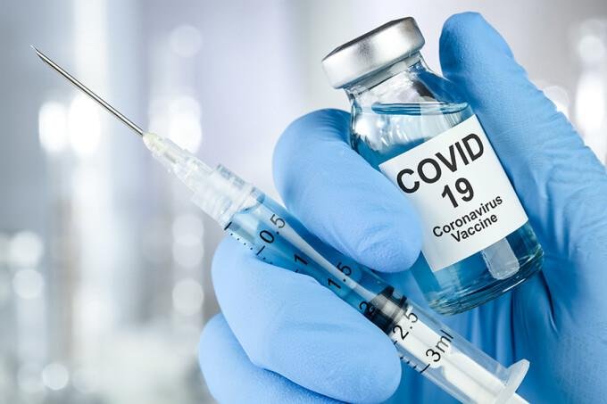 UE amenință că blochează exporturile de vaccin Covid pe fondul deficienţei imense de doze