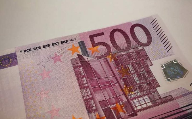Cine sunt românii care vor primi vouchere de 5.000 euro de la stat