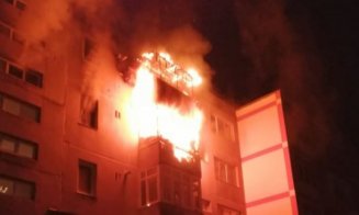 Un român și-a incendiat locuința pentru că a pierdut custodia copilului. Băiatul de 7 ani se afla în apartament