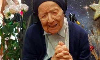 Cine este călugărița care s-a vindecat de covid-19, la 117 ani. Andre are o poveste uluitoare