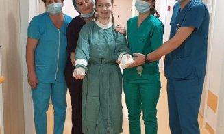 Ce se întâmplă cu Alexia, fata cu brațele replantate, la mai bine de un an de la accident: „Lunar face câte o operație...oasele încă nu s-au prins"