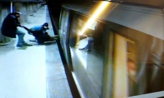 Cine sunt salvatorii fetei care a sărit pe șinele de metrou: „Am tras-o cât am putut de tare”