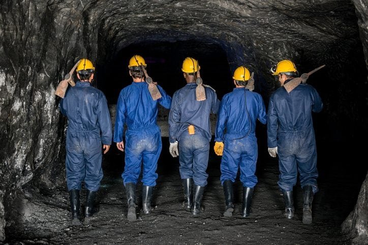 Ce salariu are un miner în România! Cât se câștigă pentru același job în Europa