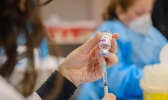 STUDIU: Persoanele care n-au avut Covid au anticorpi mai puţini după rapel, față de persoanele care au avut boala și s-au vaccinat cu prima doză