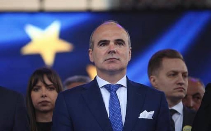 Rareş Bogdan, mesaj pentru cei care "au sărit ca picuraţi cu ceară"